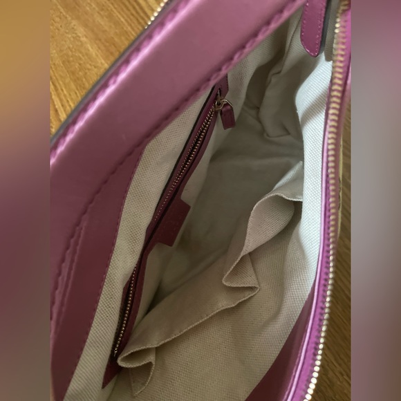 Gucci GG Canvas Heartbit Small Hobo Bag - Picture 13 of 16